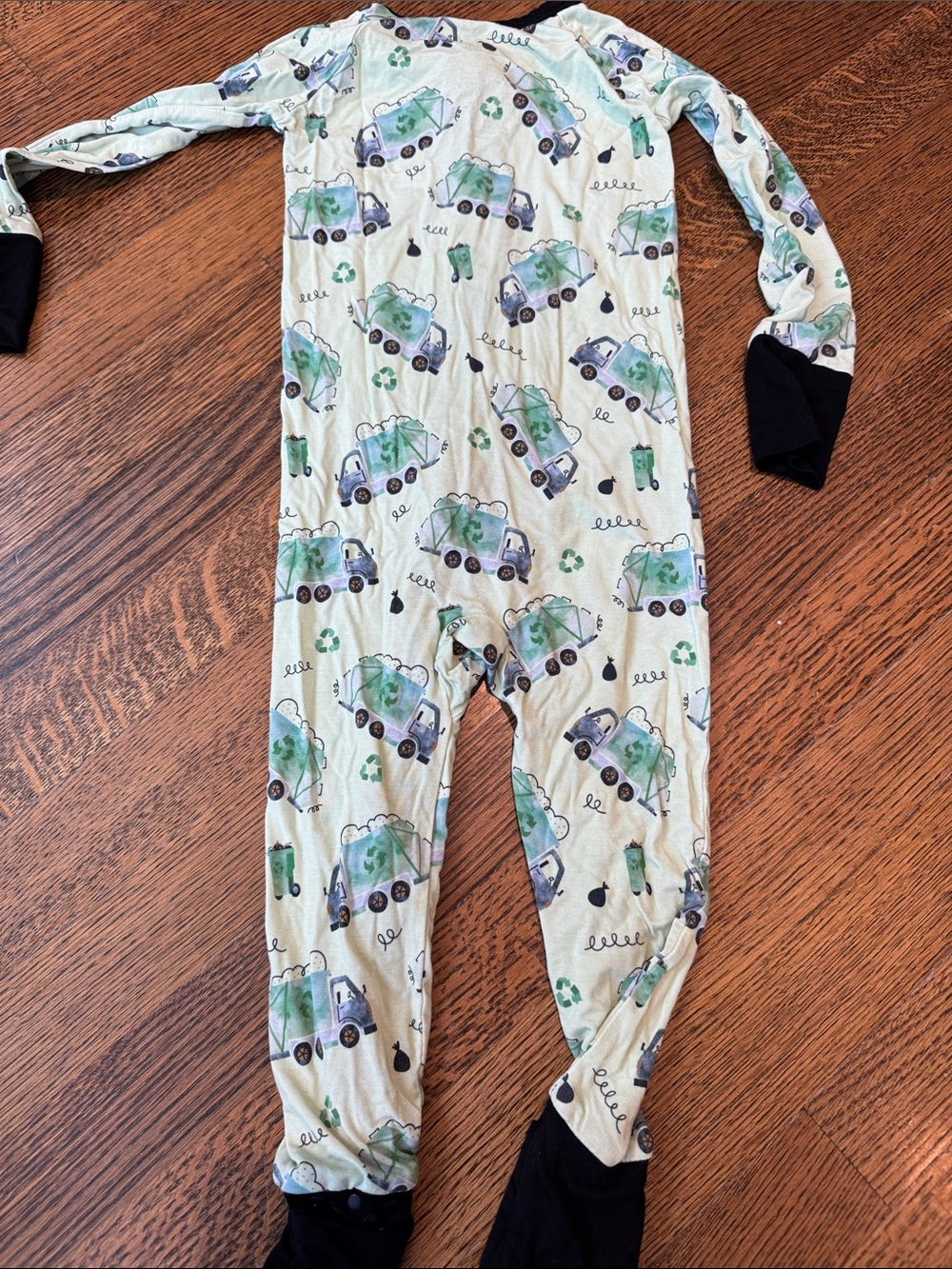 Kids One-Piece Jumpsuit in Garbage Trucks - Picture 4 of 4